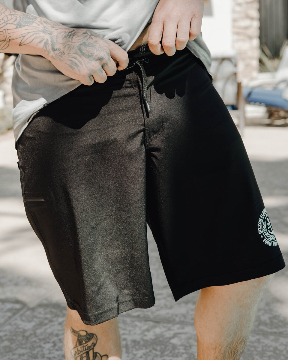 BLACK BOARDSHORT – Dixxon Canada