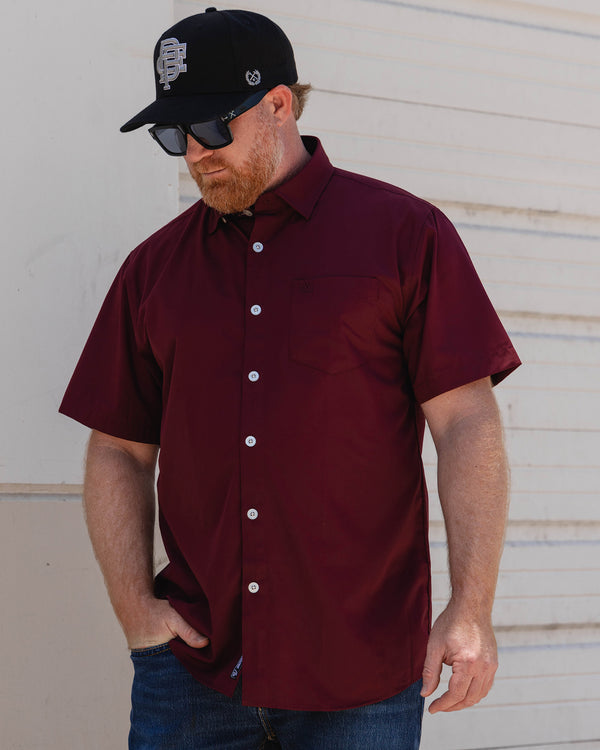 BAMBOO SHORT SLEEVE BUTTON UP SOLID MAROON 2.0 - MENS