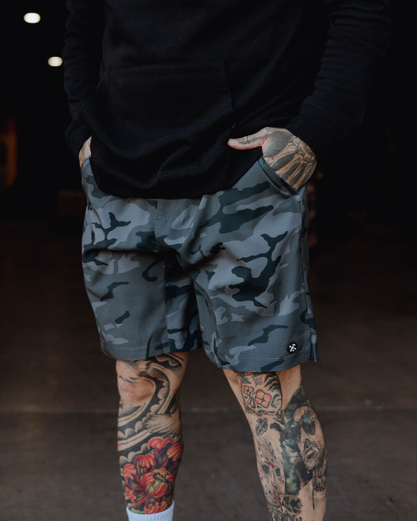 9" GYM SHORTS BLACK CAMO - MENS