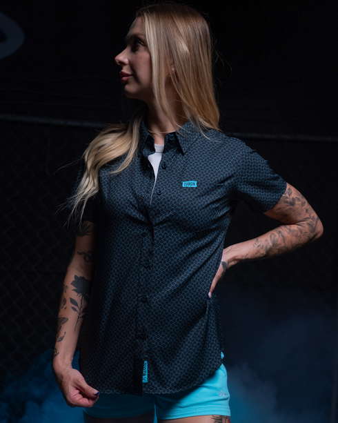 THE VISITOR PARTY SHIRT SHORT SLEEVE BUTTON UP  - WOMENS