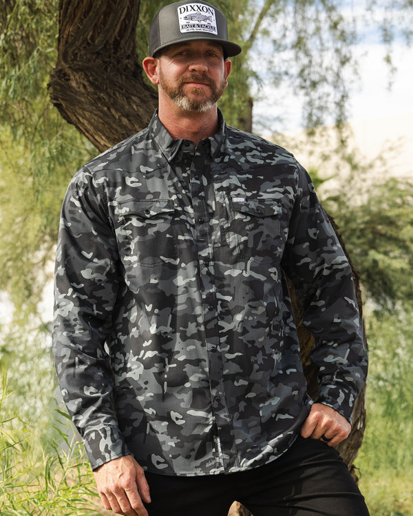 OUTDOORSMAN PERFORMANCE LONG SLEEVE BUTTON UP - BLACK CAMO