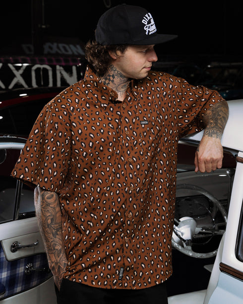 COUGAR HUNTER PARTY SHIRT SHORT SLEEVE BUTTON UP  - MENS