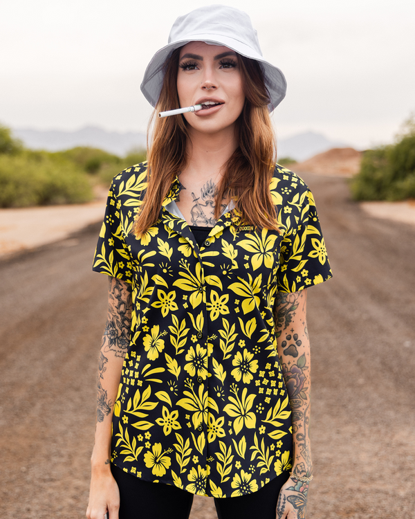 THE DUKE PARTY SHIRT SHORT SLEEVE BUTTON UP  - WOMENS