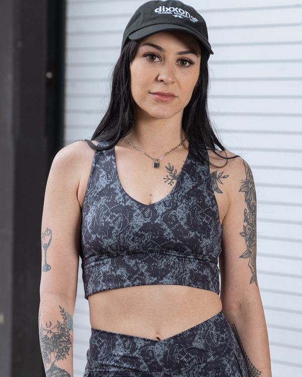 WOMENS UNTAMED SPORTS BRA - GREY SNAKESKIN